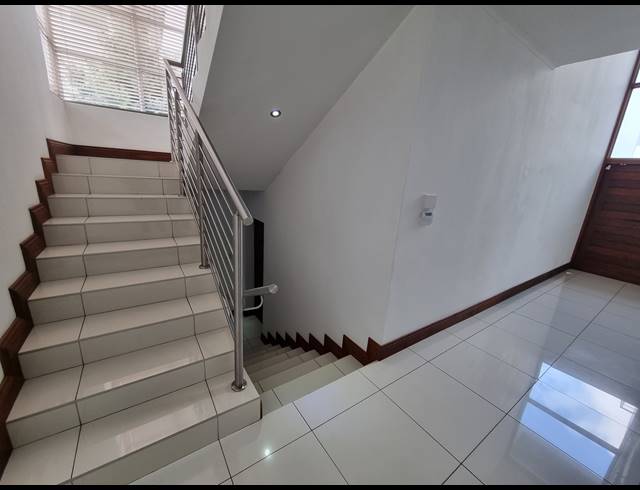 4 BEDROOM CLUSTER RENTED IN BRYANSTON